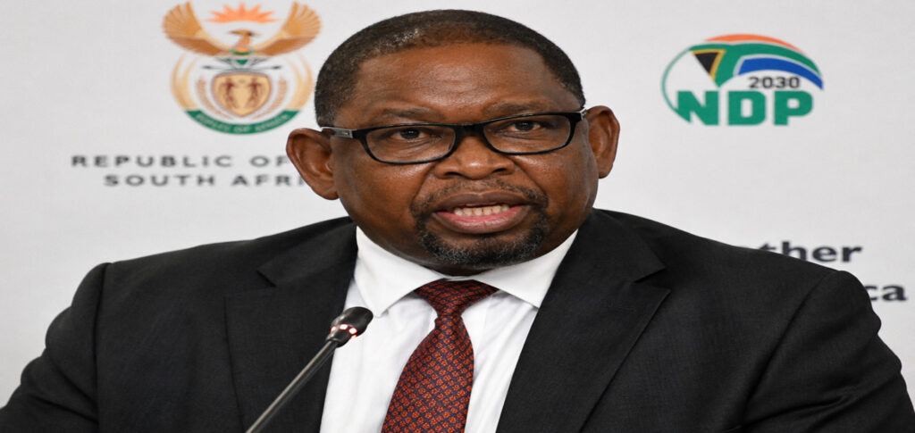 South Africa Finance Minister to Appoint New Board at State Asset Manager PIC