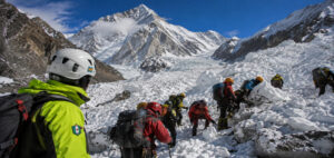 Pakistan Mountain Avalanche Kills Four