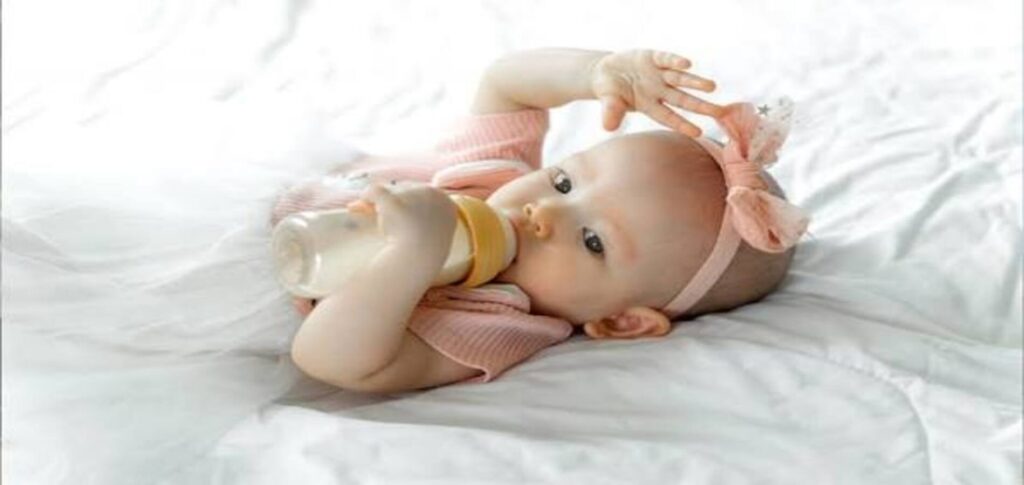Breastfeeding child deaths linked to low breastfeeding rates and bottle-feeding