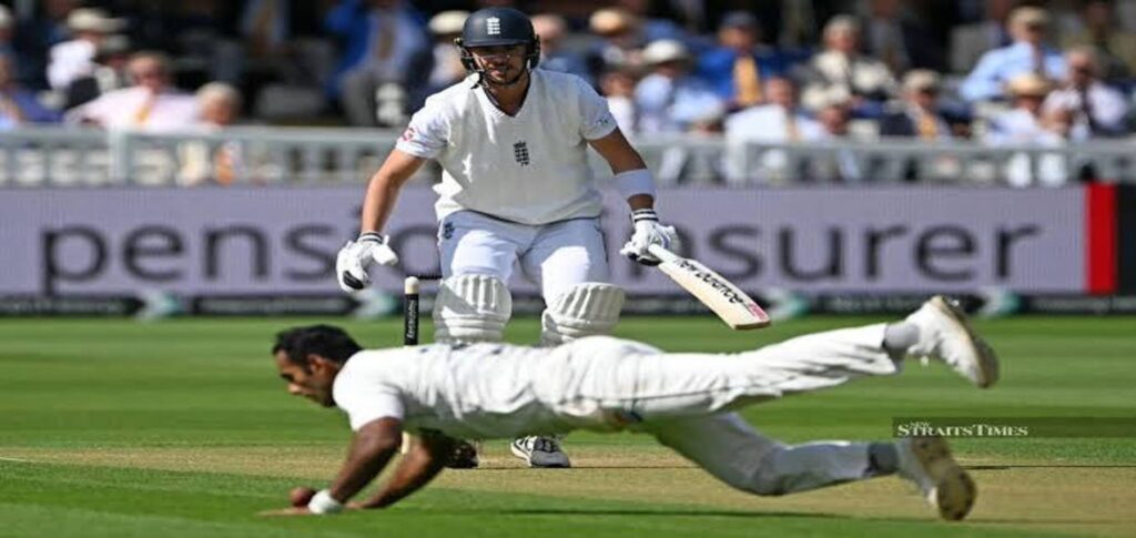 Josh Tongue and Gus Atkinson frustrate Pakistan as England are bowled out for 290