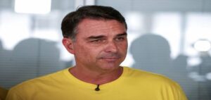 Flávio Bolsonaro Investigation: Election Pressure Grows