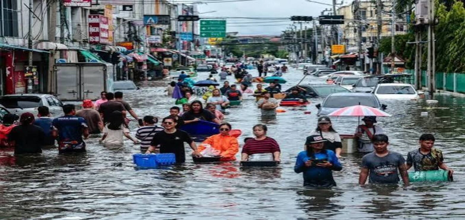 India Nepal floods kill 19 as landslides strike and major rivers rise above danger levels