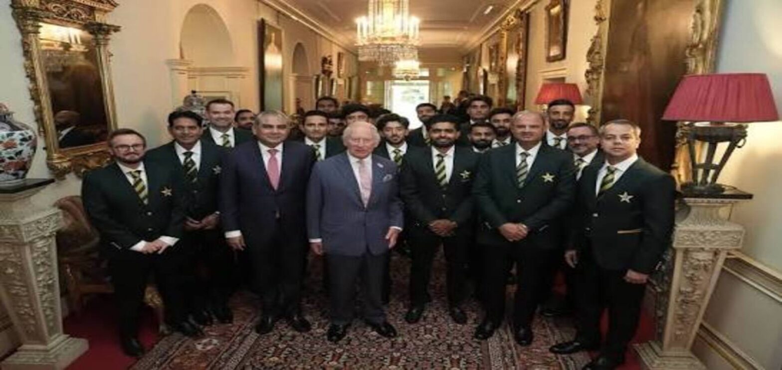 King Charles meets Pakistan cricket team at Clarence House