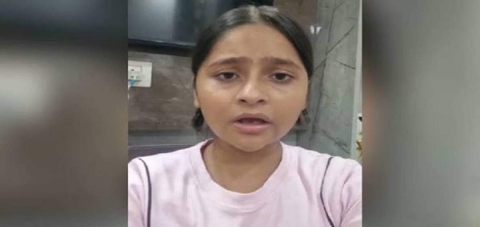 Nishu Azad shows stones and broken glass after alleged stone-pelting at her Ghaziabad