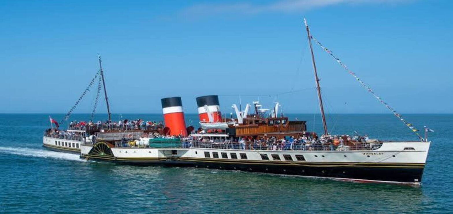Waverley paddle steamer celebrates 80th anniversary on River Thames